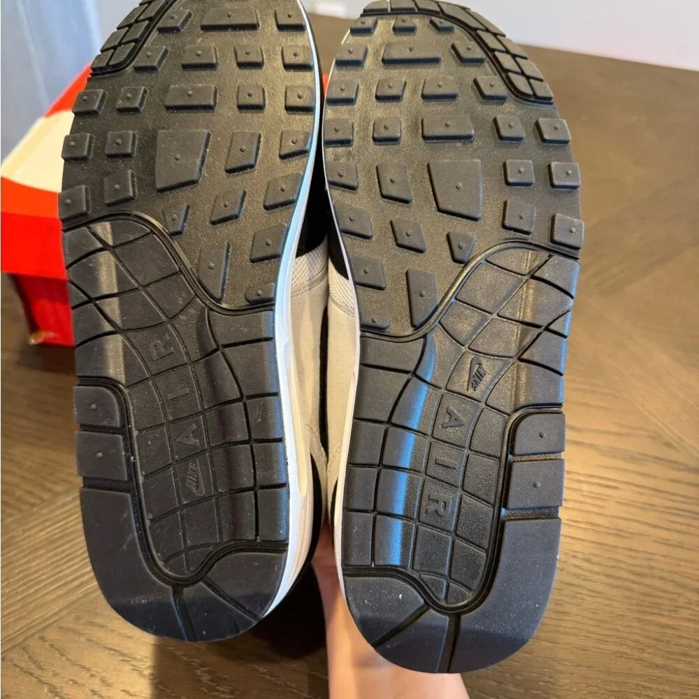 Nike Air Max 1 - Picture 3 of 5